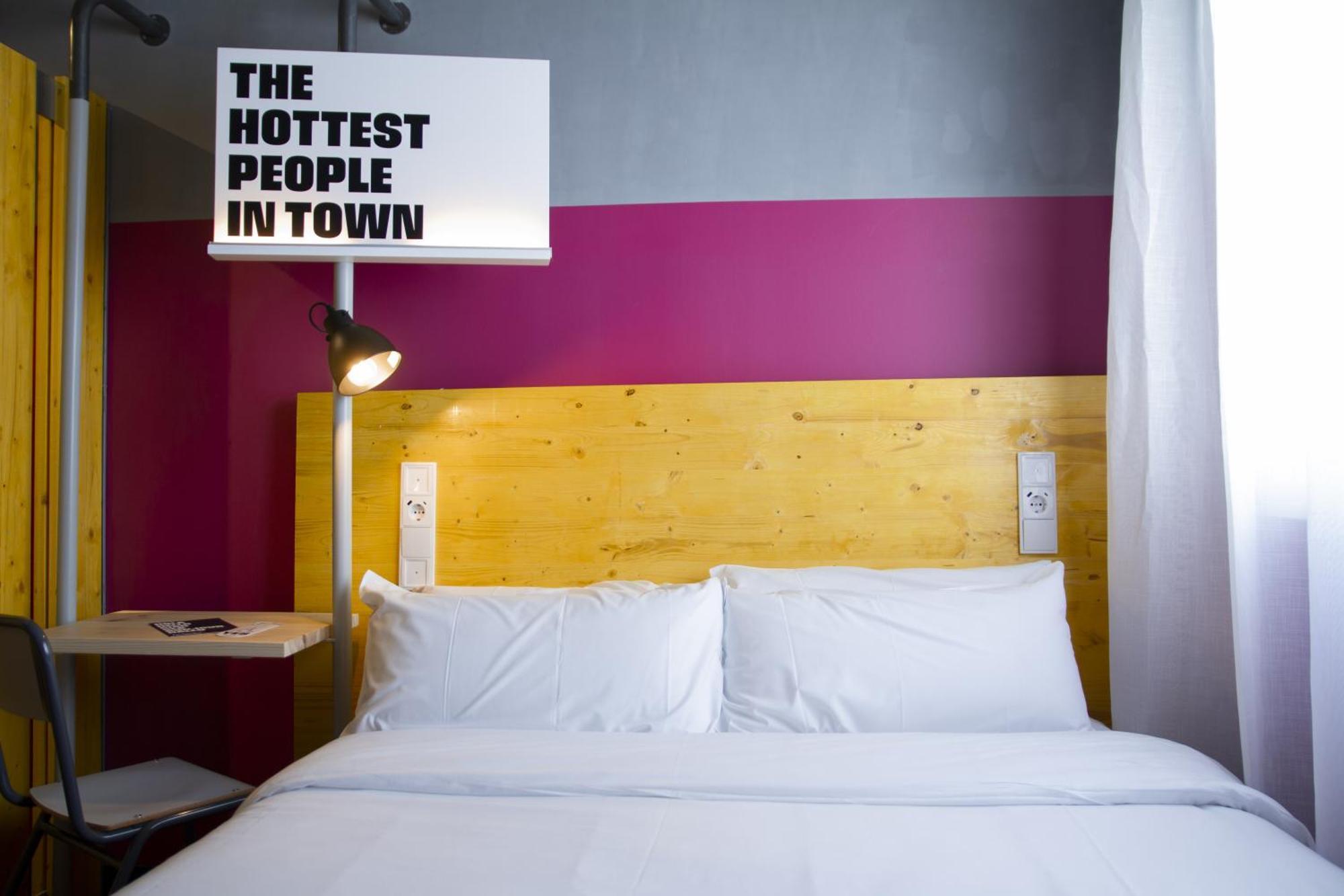 Room00 Valence